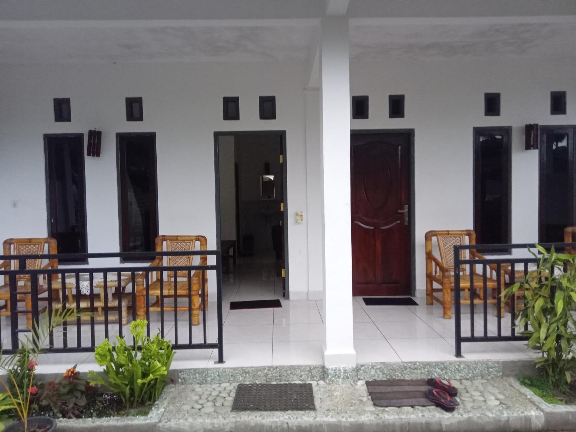 אנדה Eja Guest House מראה חיצוני תמונה